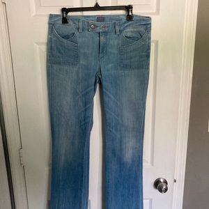 Citizens of Humanity (COH) Jeans. Low Waist Boot Cut Light Wash Jeans Size 31.
